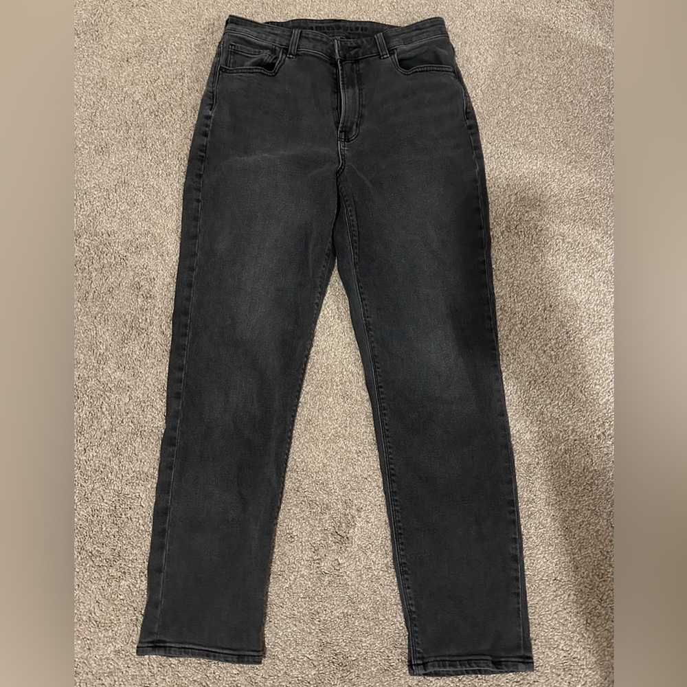 Chalk black American Eagle mom jeans